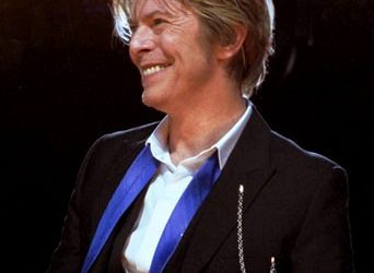 David Bowie en una fotografía de archivo, artista cuyo legado es celebrado con reediciones y exposiciones en 2026