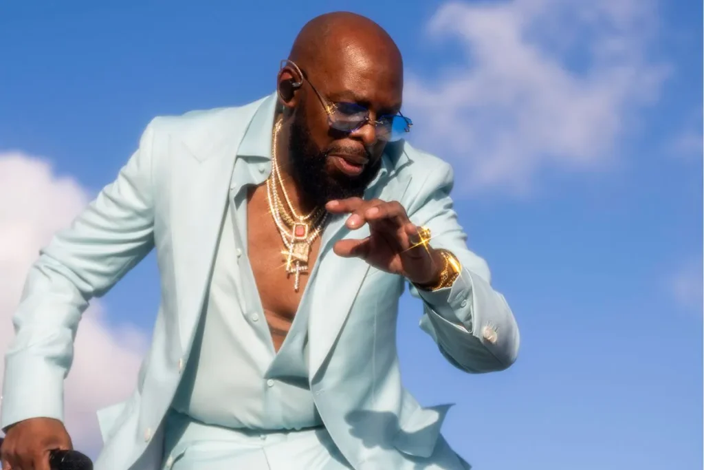 Vista general del festival Jazz in the Gardens en Hard Rock Stadium durante una presentación de artistas de soul y R&B