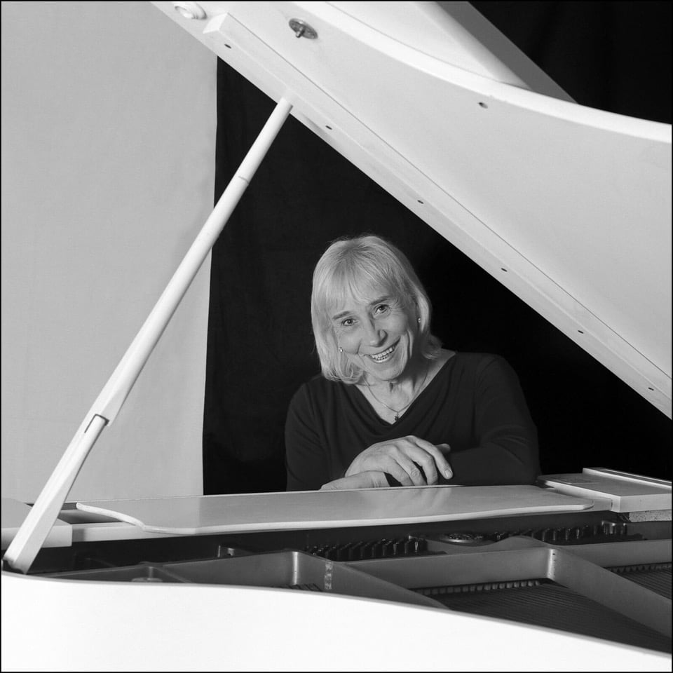 Fallece Dee Palmer, Compositora y Tecladista Clave de Jethro Tull